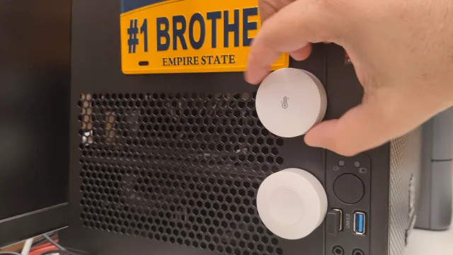 Sonoff SNZB-01P attacco magnetico