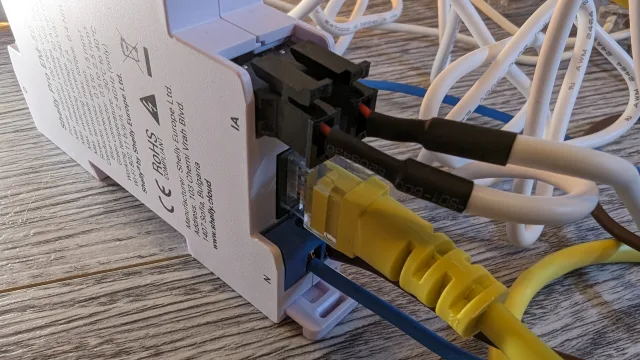 Shelly PRO EM-50 connettori