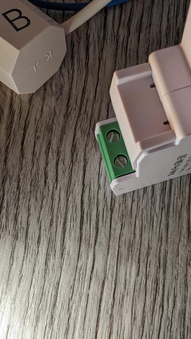 Shelly PRO EM-50 dettaglio morsettiera