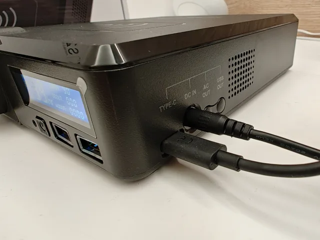 Allpowers S200 dettaglio porte di ricarica