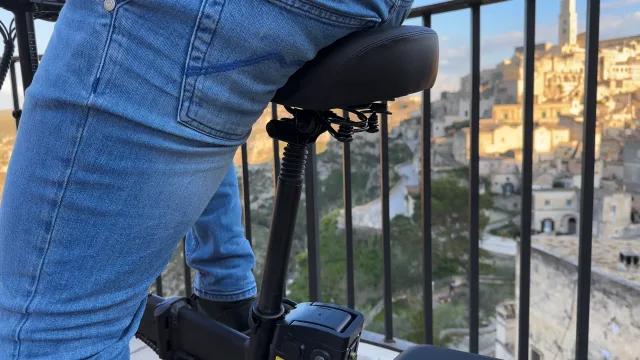 DYU A5 una e-bike che diventa piccolissima