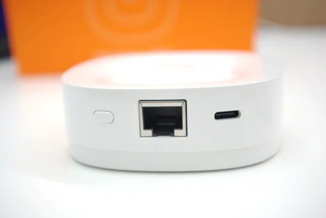 Sonoff Zigbee Bridge Ultra dettaglio porta LAN